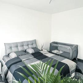 Comfy stay in modern 2-bdr apartment near downtown