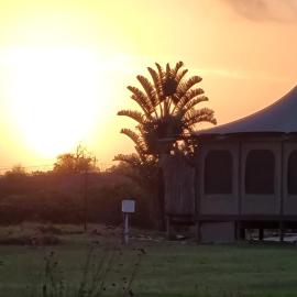 Hillcrest Lodge Tents - Sandstone, hotel i Plettenberg Bay