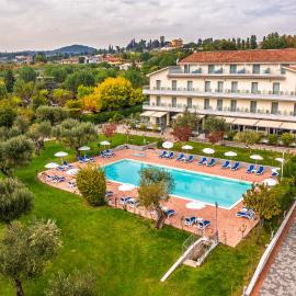 Hotel Villa Paradiso Suite, hotel en Moniga del Garda
