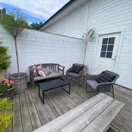 Trädgårdshuset, havsnära och modernt