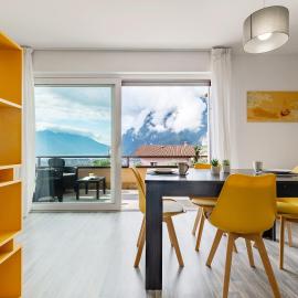 Appartamento Angolo di Pietro con balcone e vista