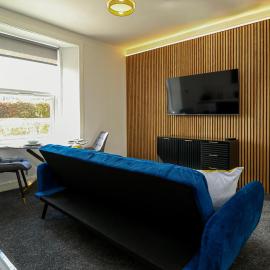 1-Bed Apartment with Sofa Bed in West Kilbride - Long Stays - Free Parking, Hotel in West Kilbride