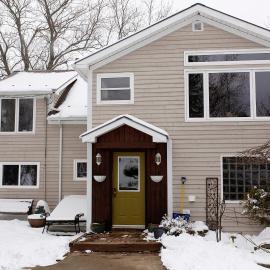 Rustic Farmhouse in Gaspereau Valley Wine Country!, hotelli kohteessa Wolfville