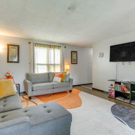 4 Mi to Dtwn: Family Home in Buffalo, hotelli kohteessa Buffalo