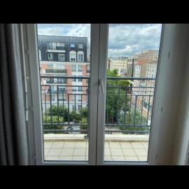 Beau studio avec vue sur Paris, Hotel in Meudon