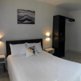 Plaza Avenida Uno, hotel in Puntarenas