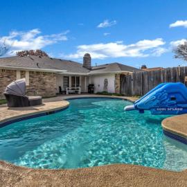 City Gem 4BR with POOL Sleeps 8، فندق في بلانو