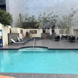 Spacious 2brm apartment Free Parking