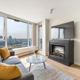 Lovely condo with amazing view, ξενοδοχείο στο Βανκούβερ