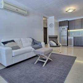 Calvary Corner - Contemporary 2 Bdrm North Adelaide, hotel i North Adelaide
