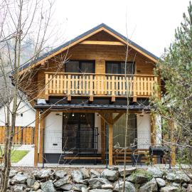 Resort Biela Skala - CHALETKA Chopok Jasná Juh, ξενοδοχείο σε Bystra