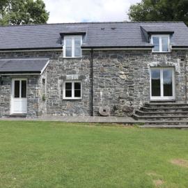 Romantic Couples' Getaway - at Ty Cerrig Barn with luxury hot tub