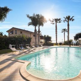Panoramica Villa con Piscina sul Mare (Sanificata)