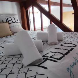 Maisonnette 2 à 4 pers- Jardin privatif clôturé- Calme- Stationnement Gratuit- Pau Ouest Billère