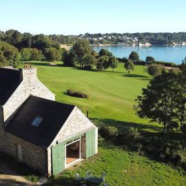House on the golf course with sea views