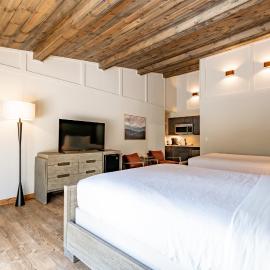 Cove Creek Lodge 212 Dog Friendly Standard Double Queen Room, hotel din Oakland
