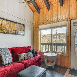 Cozy Brianhead Condo: Easy Walk to Giant Steps