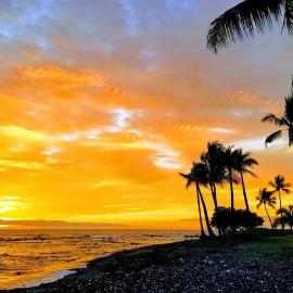 Ohana Beach Retreat at the Surf and Racquet Club, hotel in Kailua-Kona