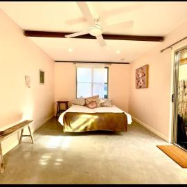 Beautiful, comfortable 7 mins walk to Mullumbimby, hotel a Mullumbimby