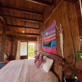 Hoi An Unique Treehouse-Pool-Natural View-Free Bike Trip, hotel in Hiếu Nhơn