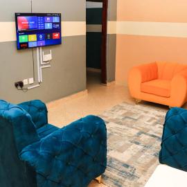 queen's luxury apartment, hotel u gradu Oyugis