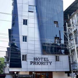 Hotel Priority A Unit of Priority Hospitality, hotel di Guwahati