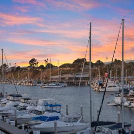 Serene Harborfront Condo | Unbeatable Views & Coastal Charm, מלון באושנסייד