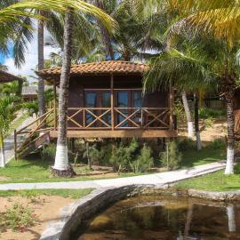 Pousada Palm Beach Praia de Caetanos Chalé Família, ξενοδοχείο σε Amontada