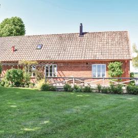 Cozy Home In Gärsnäs With Wifi, מלון בGärsnäs