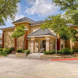 Suburban Studios Irving - Las Colinas