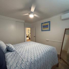 Tropical Ground-Floor Retreat Cairns, hotel u gradu 'Cairns North'
