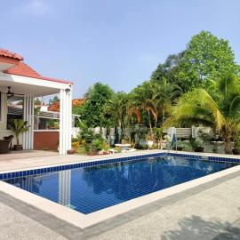 Nongnuchs Homestay Two Single Beds, hotel in San Sai