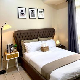 Cluster 2, 81 Newport Blvd Near NAIA T3, hotel en Manila
