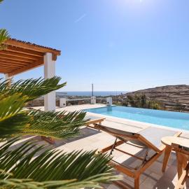 Para Principe Tinos, hotel in Agios Sostis