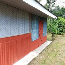 Lodging Adventure La Gamba, hotel in Gamba