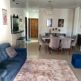 Casa Grande com 4 camas, 2 Quartos com AR CONDICIONADO nos dois quartos, hotel a Juazeiro do Norte