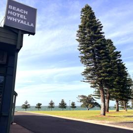 The Beach Hotel Whyalla, hotel in Whyalla