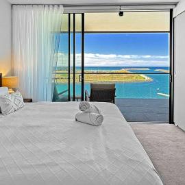 Waterfront Haven - Memorable Views