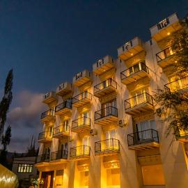 Hotel El Castello, khách sạn ở Leh