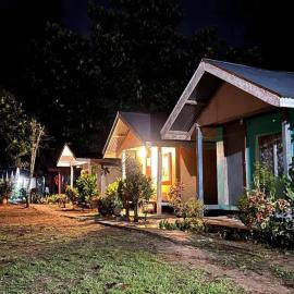 Sukau Sandipau Stay, hotel in Kinabatangan