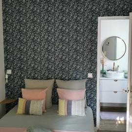 Chambre dans une dépendance La Rosette