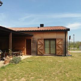 Bonica Caseta de fusta, hotel a Riudaura