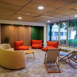 Residencia Universitaria Resa Los Abedules, hotel u gradu Pamplona