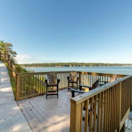 BEST VIEWS LAKE FRONT Waters Edge, hotelli kohteessa Dandridge