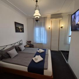 Authentic Belgrade Centre Hostel - Only Private Rooms