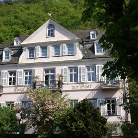 Romantisches Hotel zur Post、ブローデンバッハのホテル