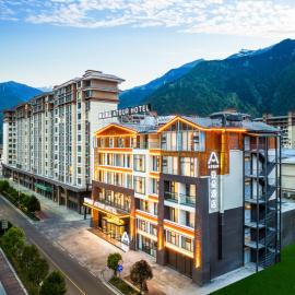 Atour Hotel Linzhi Bayi Nanyue Avenue, hotel v destinácii Dagzê