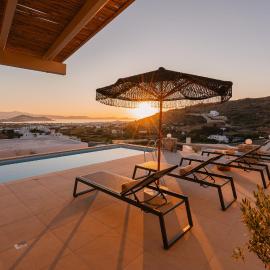 Pleiades Villas Naxos, hotel a Agkidia