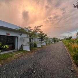 Diamonich Suites Hotel, hotel in Angk Ta Saom