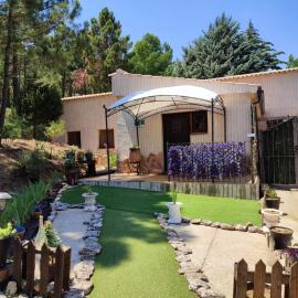 리오파르에 위치한 호텔 Casa Rubí finca ZAFIRO LAGUNAZO Riopar Parque Natural del Rio Mundo